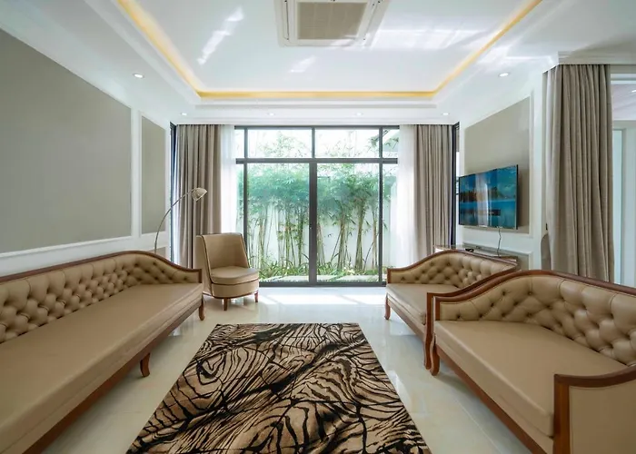 Idc White House Flc Golf & Biệt thự *