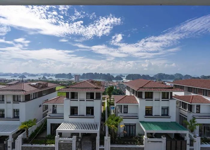 Biệt thự Idc White House Flc Golf & Hạ Long